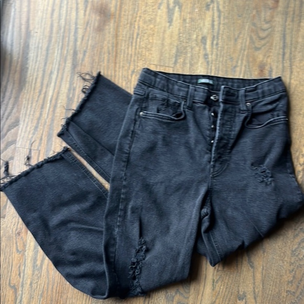Women's Black Distressed Jeans